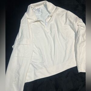 Athleta half zip pullover size small